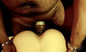 મોન્સ્ટર, ગુદા, પીડા ...